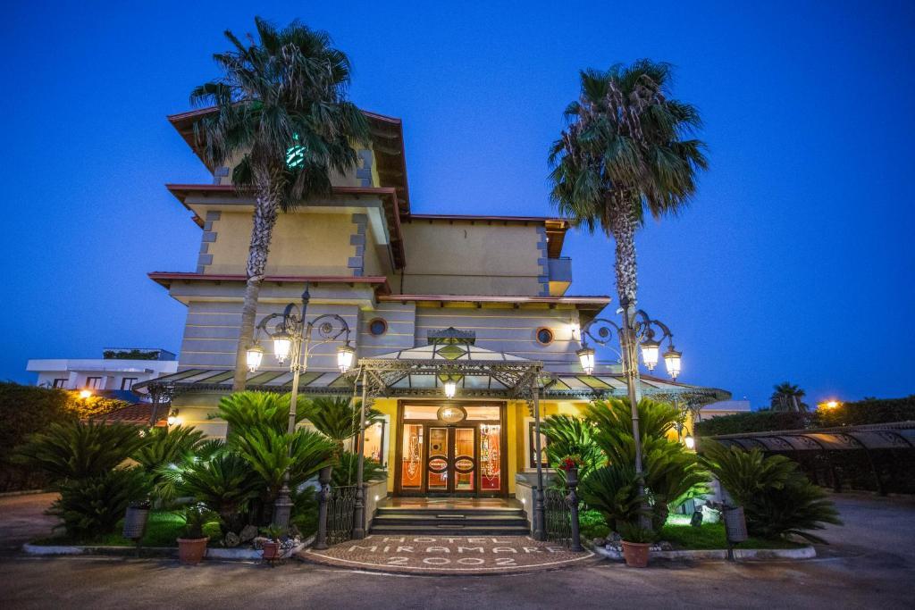 Hotel Miramare Varcaturo Esterno foto
