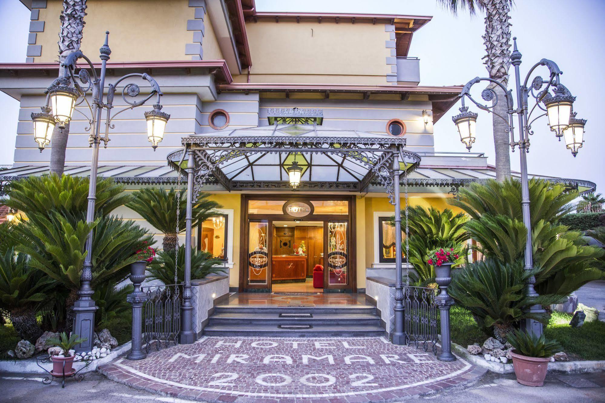 Hotel Miramare Varcaturo Esterno foto